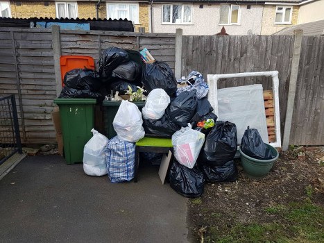 Eco-friendly disposal methods for garage clearance